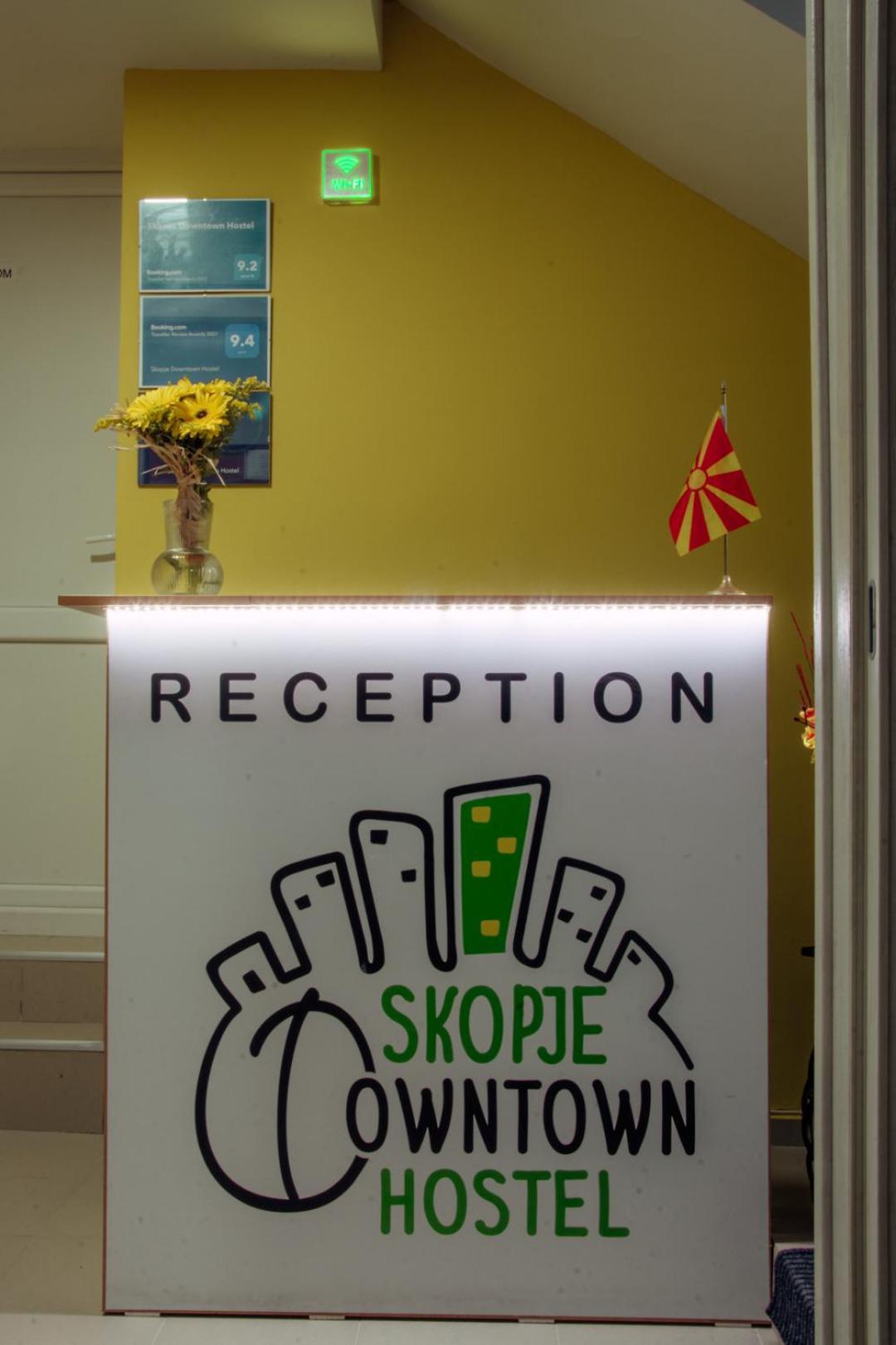 Skopje Downtown Hostel Esterno foto